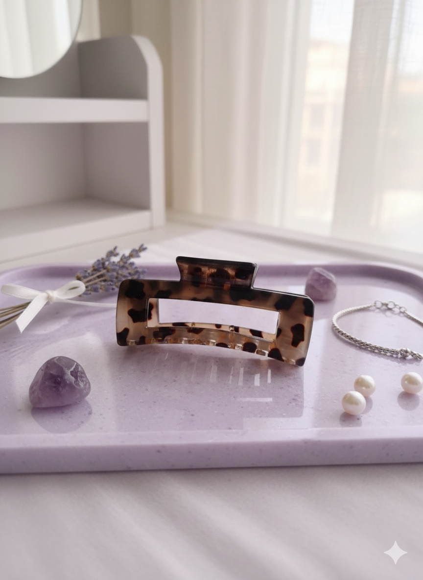 Tortoise Forms Hair Claw Clips.