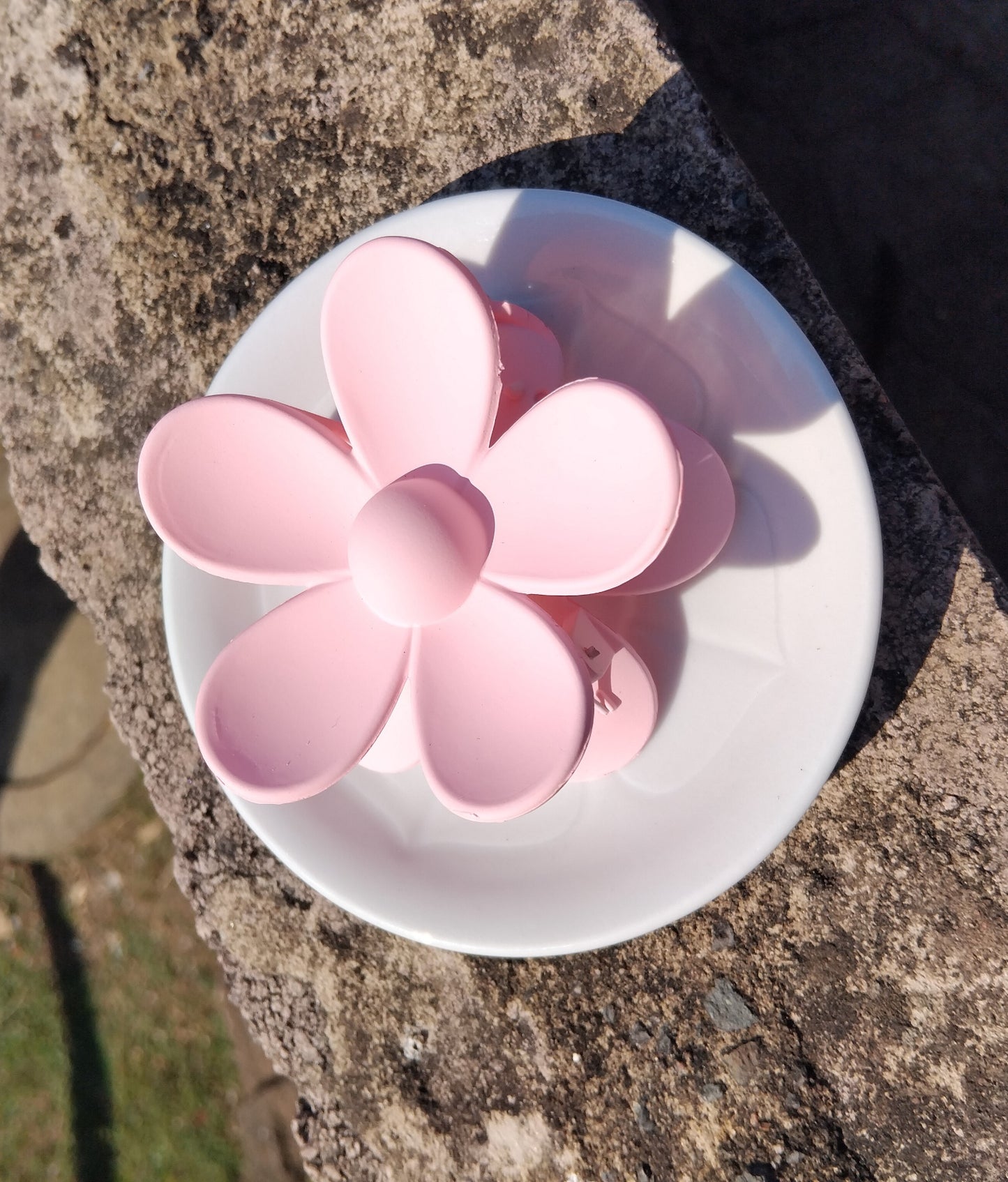 Large Flower Hair Claw Clips.