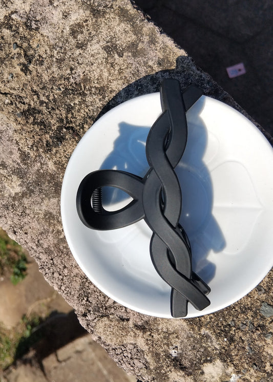 Pattern Crisscross Hair Claw Clips.